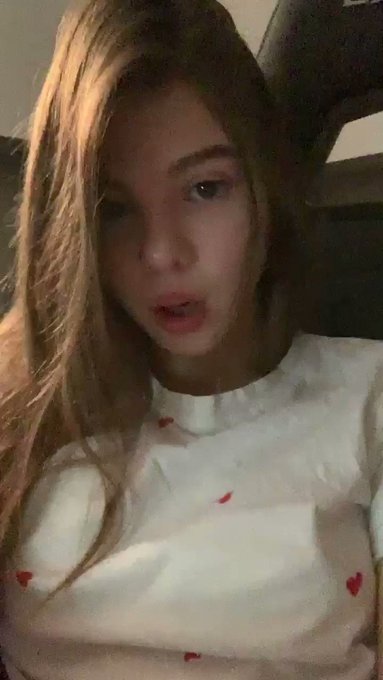 Online again , join my room on @chaturbate https://t.co/FUc6mIwpoE