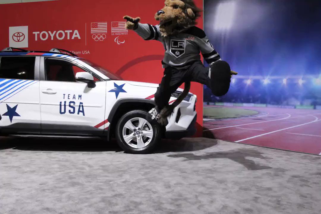 Look at that form! A great effort from @BaileyLAKings #LAAutoShow