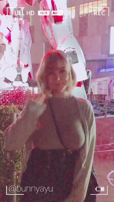 コスプレイヤーBunny AyumiのTwitterエロ動画4