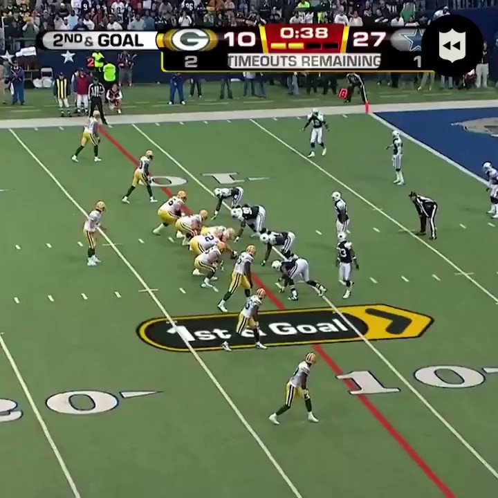 To celebrate @AaronRodgers12's 36th birthday, we take you back to his first career touchdown pass! 🎈 #GoPackGo (Nov. 29, 2007)