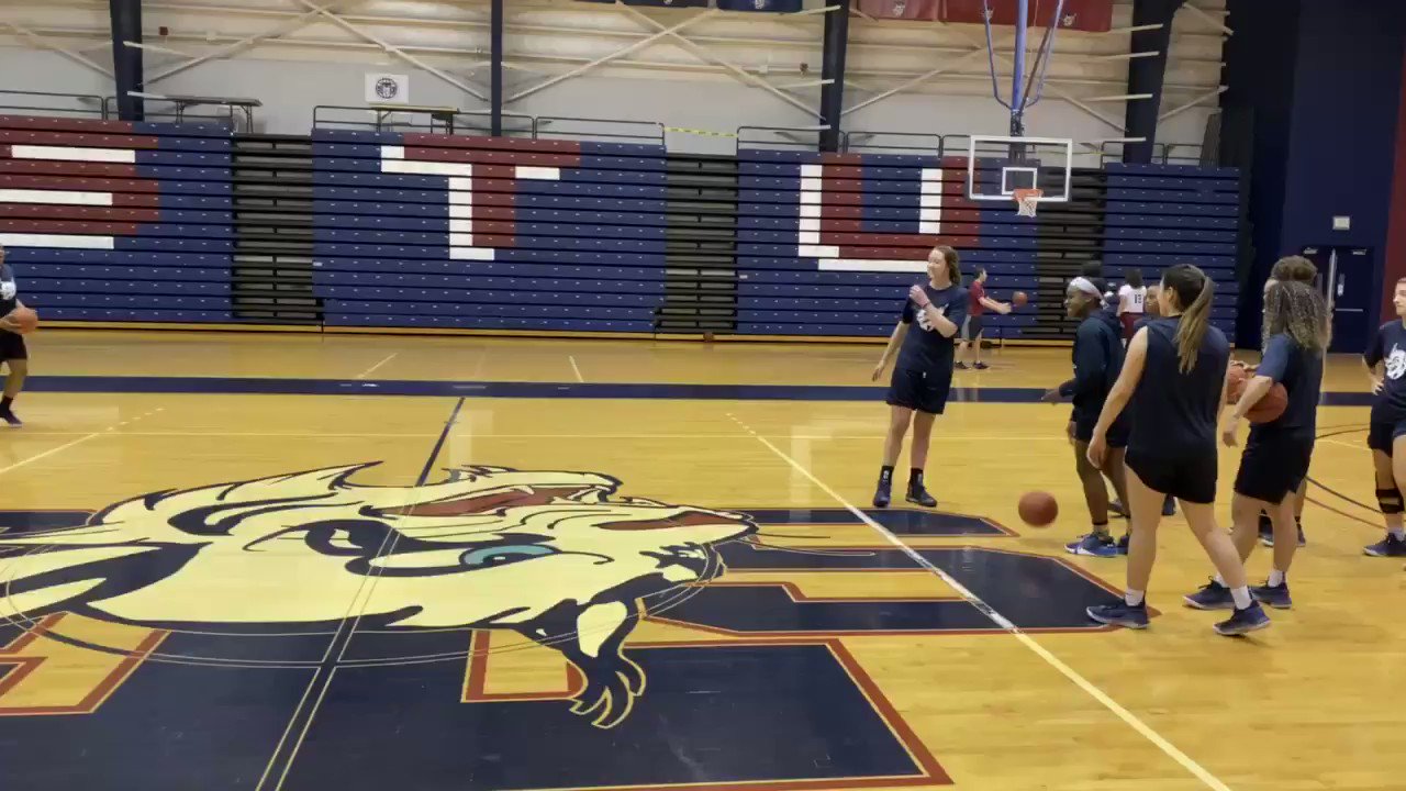 STU Women's Basketball on Twitter "HeadBandMari hits again!! 🔥