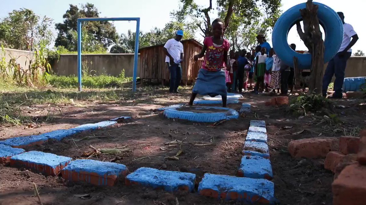 .@UNVolunteers from #UNMISS Yambio Field Office marked the day by building playground equipment, including a swing, two goal posts and a tyre game that will benefit 24 orphans & other children in the community. #VolunteerForInclusion @UNVSouthSudan @RadioMiraya
