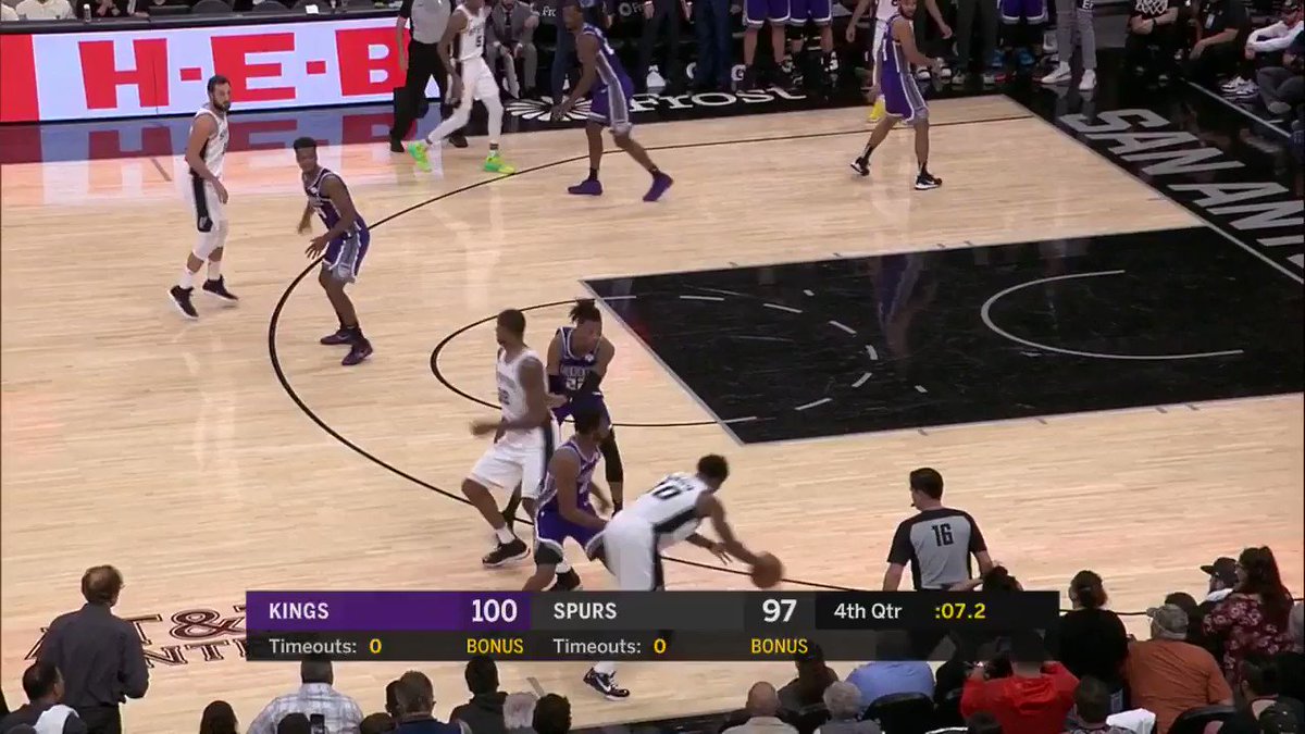 Marco Belinelli fires from 3-point land FOR THE TIE! OT UPCOMING ON NBALP! Watch Live: https://nba.app.link/leaguepass2
