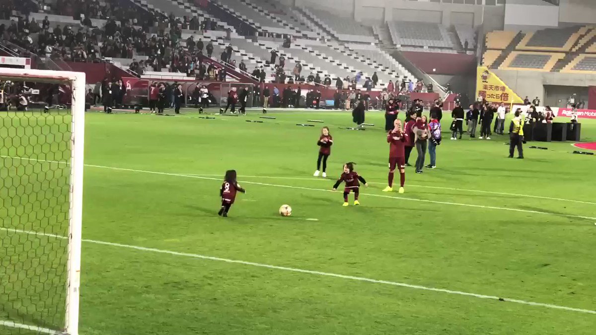 ラグビーに夢中でサッカーは全く見てない発言をして イニエスタをイエニスタと言う土田がjリーグアウォーズに出演するなんて本当に怒りしかない 酷すぎる ツイレポ ラグビーに夢中でサッカーは全く見てない発言をして イニエスタをイエニスタと言う土田がjリーグアウォーズに出演するなんて本当に怒りしかない 酷すぎる ツイレポ