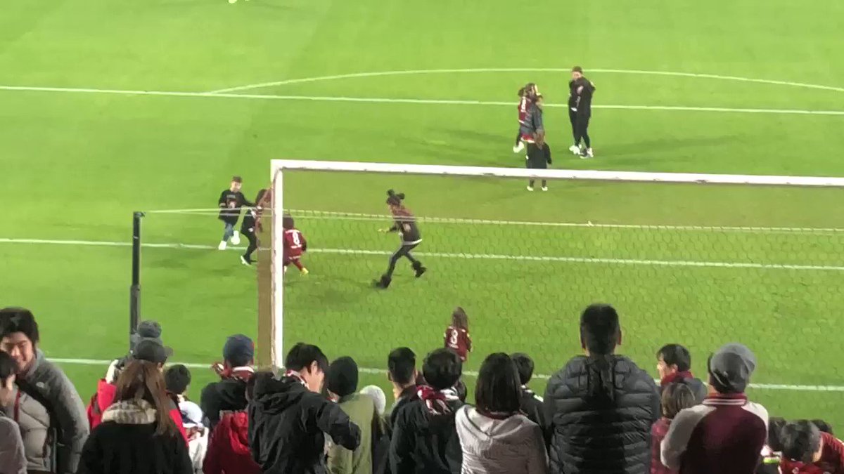 ラグビーに夢中でサッカーは全く見てない発言をして イニエスタをイエニスタと言う土田がjリーグアウォーズに出演するなんて本当に怒りしかない 酷すぎる ツイレポ ラグビーに夢中でサッカーは全く見てない発言をして イニエスタをイエニスタと言う土田がjリーグアウォーズに出演するなんて本当に怒りしかない 酷すぎる ツイレポ
