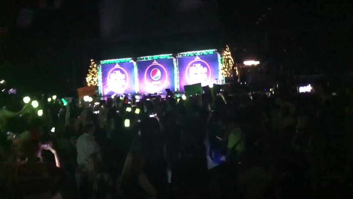 also thought i’d share me screaming about the yonytail. i was in awe. #JingleBash #B96NCT @NCTsmtown_127