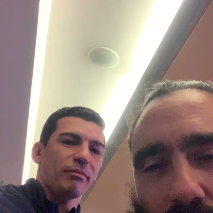 #DuelosDeEspecialistas los recuerdos de dos enormes jugadores y multicampeones @Trezegoldavid y #Lucio cómo era enfrentarse...y hay “no recordamos” tamb... mbueno !
.
@juventusfc @bayer04fussball @equipedefrance @CBF_Futebol @FCBayern @RiverPlate https://t.co/crxGWwH7PR
