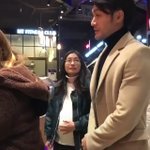 女性に横入りをされても笑顔で接する男性に周り人の反応が優しさの連鎖過ぎる
