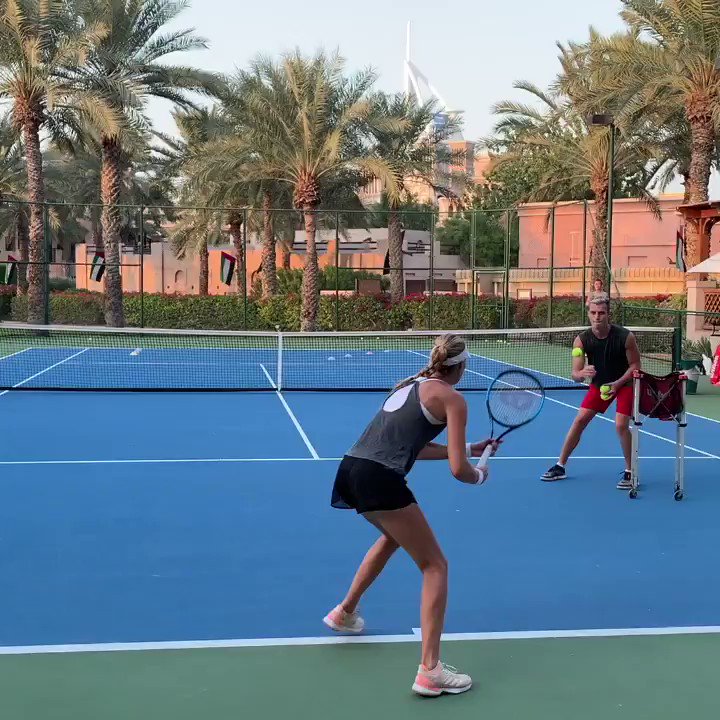 Kristina Mladenovic @KikiMladenovic