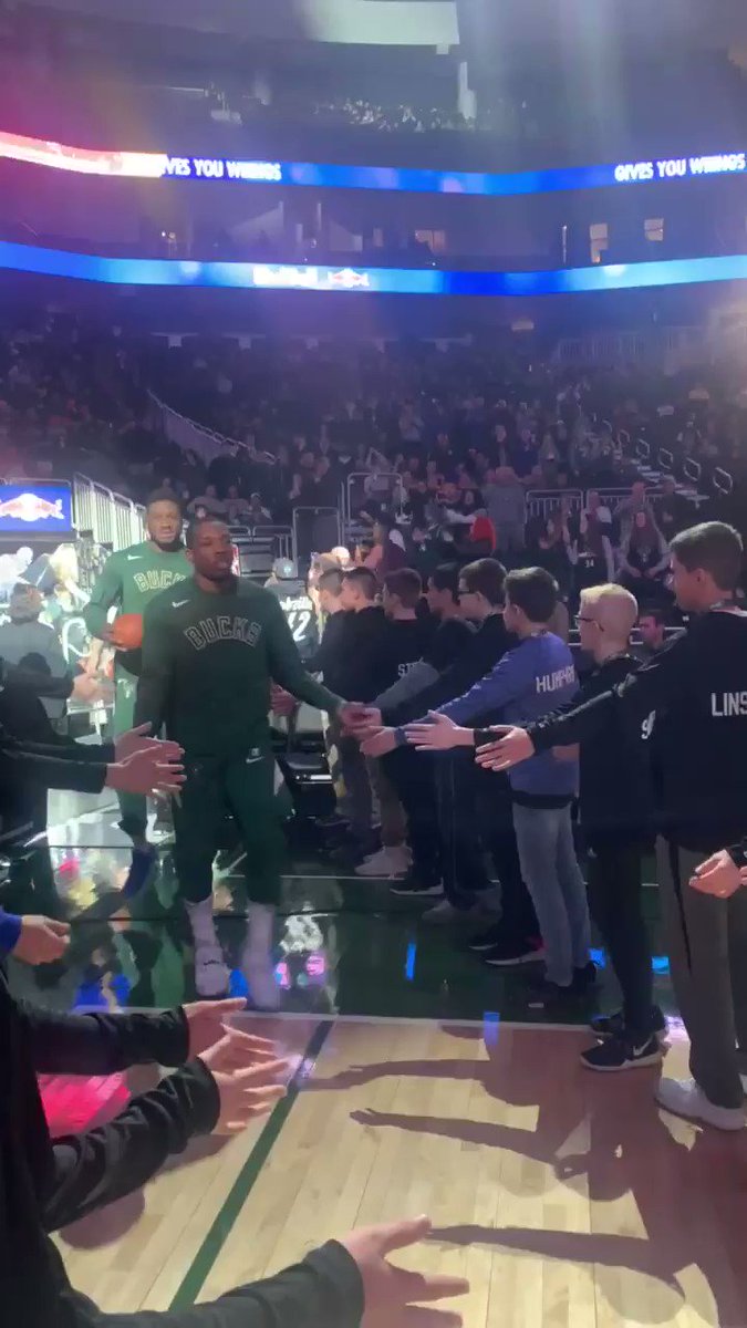 Milwaukee Bucks @Bucks
