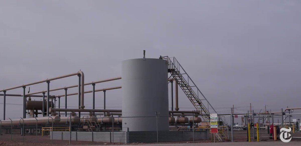 1. Reporting Thread: This winter I traveled with @HirokoTabuchi to America’s largest oil field to make the invisible, visible. See our investigation into methane in today’s @nytimes https://nyti.ms/38oXFae