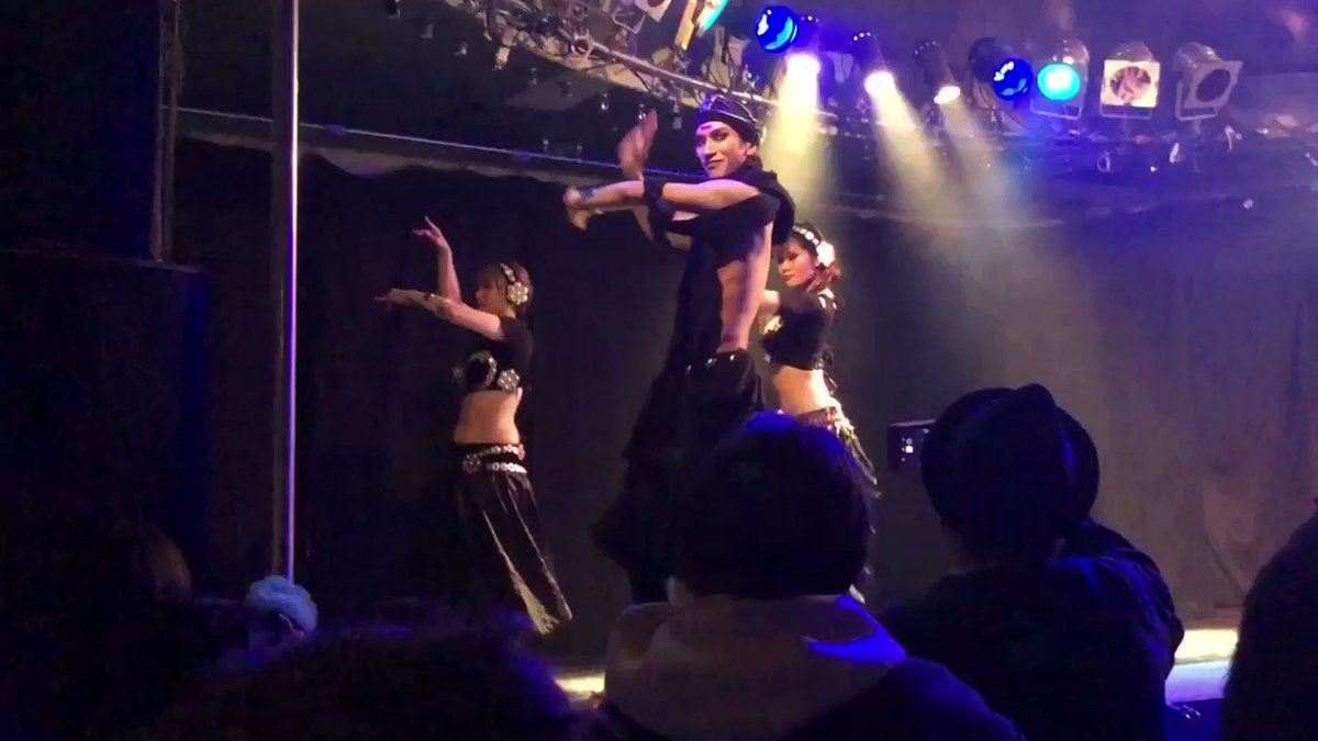 【Tune in X'mas 2019】2019.12.15(Sun)SQUADDERにて出動してきました^ ^今回はLiffy先生も加わり、4人での出演‼️こんなジャンルもあるんだって少しでもTFが広まってもらえるように✨✨✨#TF#Tribalfusion#ATS#SQUADDER#Comtemporary#bellydance#EYAMAX