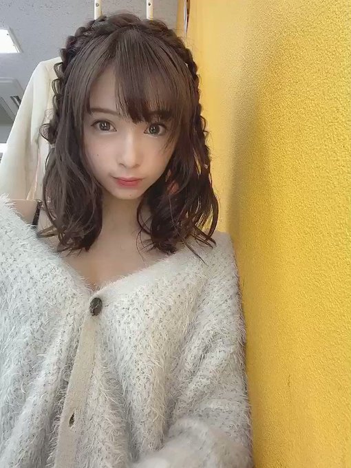 グラビアアイドル鶴巻星奈のTwitterエロ動画3