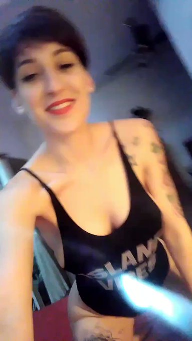 Hice un video personalizado super cochinito...🙈🔥😈 Si von tambi&eacute;n queres uno escribime! Rt si te gustan<a href="/tag/boobs"class="tags"><span>#boobs</span></a><a href="/tag/hotpic"class="tags"><span>#hotpic</span></a><a href="/tag/tetasperfectas"class="tags"><span>#tetasperfectas</span></a><a href="/tag/felizmartes"class="tags"><span>#felizmartes</span></a>