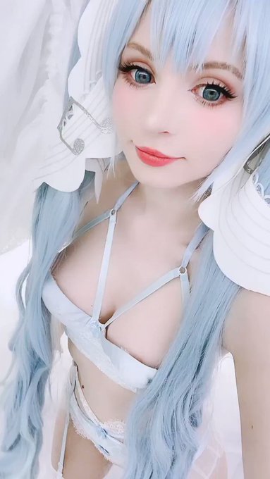 Twitterのコスプレ動画3