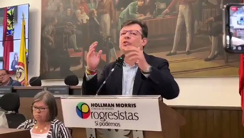 Con este mensaje cierro mi gestión como Concejal de Bogotá:Bogotanos y bogotanas, ¡A las calles!Jóvenes, sigan adelante con el paro, ustedes lideran el cambio y debemos estar a la altura de la lucha de esta nueva generación.¡Seguiremos en las calles!#ConcejoRindeCuentas