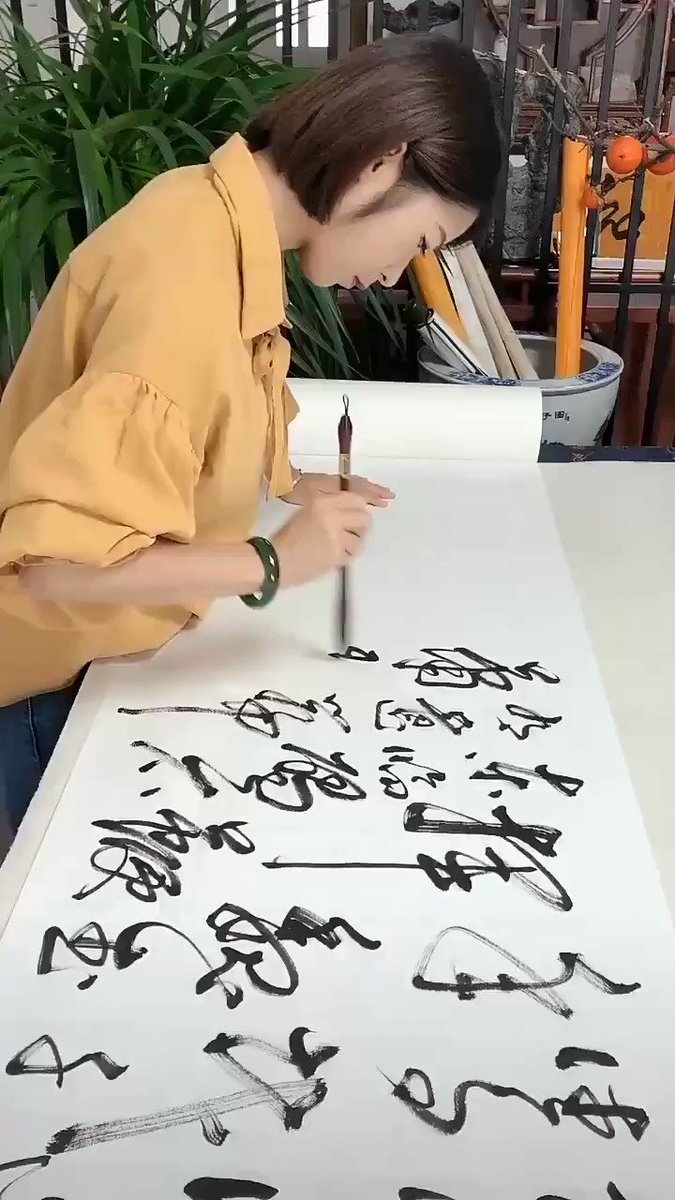 人生有度 过则为灾 做人不必刻意 做事不求完美 功不求盈 业不求满 花看半开时 酒饮微醉处 推特中文圈