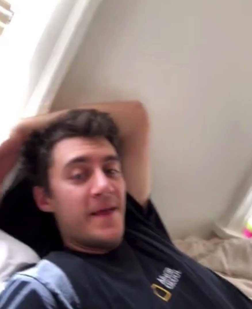 Yassss happy birthday to jake gyllenhaal 