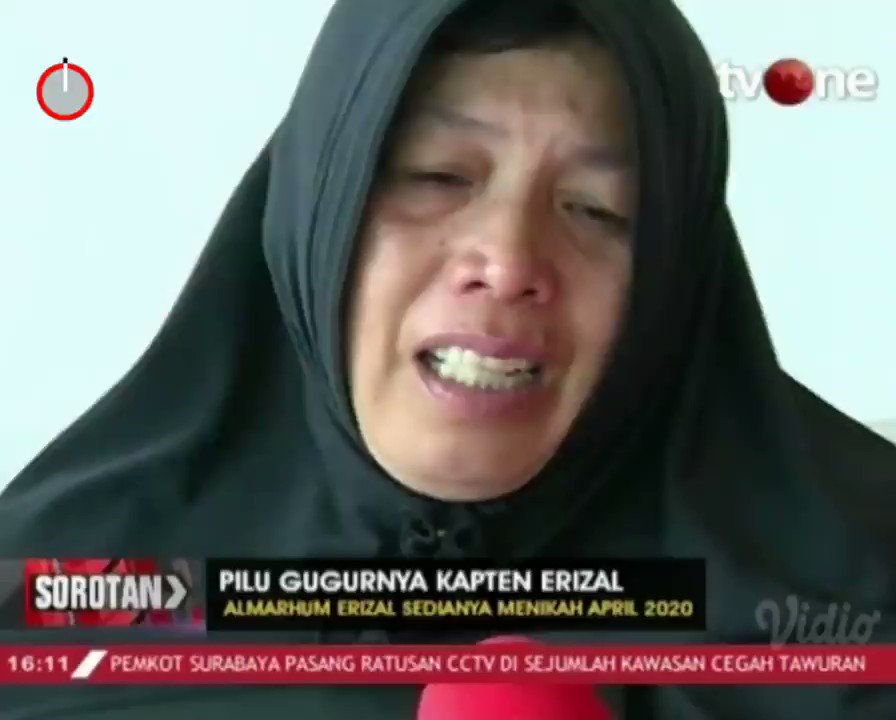 Luar biasa Ibunda Kapten Erizal
Pilu Gugurnya Kapten Erizal. Ditengah duka mendalam, ibunda berharap agar Papua damai.
Semoga Ibunda dan keluarga diberi ketabahan dan Almarhum mendapat tempat terbaik disisi-Nya... Aamiin YRA.