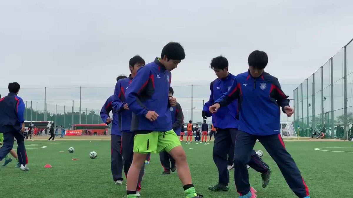 U 15 高円宮杯jfa第31回全日本u 15サッカー選手県大会2回戦 12月22日 日 13 k O 前橋フットボールセンター ヴァンフォーレ 甲府u 15 Vs ガンバ大阪ジュニアユース ウォーミングアップ開始 Vfk ヴァンフォーレ甲府 Scoopnest