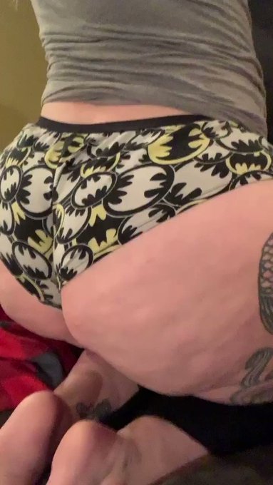 Porcelain booty paige Booty Shaking