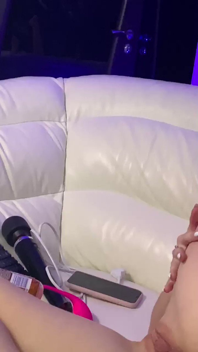 Alexa And Alex Liepa’s pics and videos