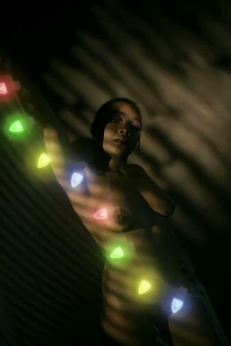 Bring in the holiday Spirit with me. 💋 https://t.co/QCDONZLFeA<a href="/tag/detroit"class="tags"><span>#detroit</span></a>