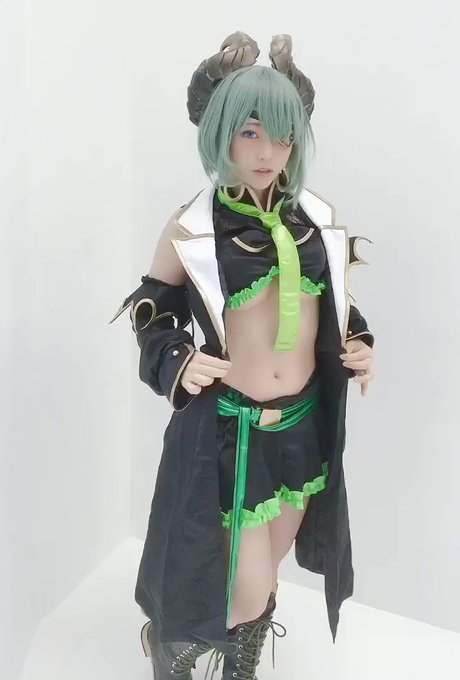 Twitterのコスプレ動画2