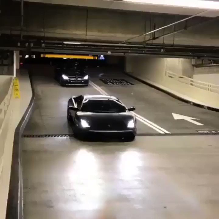 Some bitcoiners sliding under taxes like... 😂