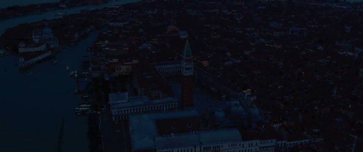 'A disaster with incalculable damage'
The words spoken by the #Venice mayor Luigi Brugnaro after the flood of 13 November.
#OTBFoundation will invest its energies in an important project for the city.
Below fragments of #Venezia in all its beauty and fragility. @wannabootweet