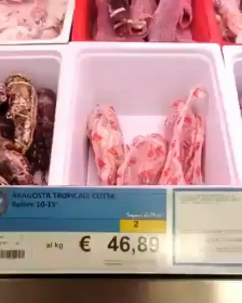 Acá esta el despiadado bloqueo en contra de los cubanos. El régimen de #Cuba exporta langostas a Europa que se venden a 47 euros el kilo. A donde van a parar todas esas divisas? Al bolsillo de la cúpula comunista. Hay bloqueo sobre Cuba? Claro que sí! El de 60 años de comunismo!