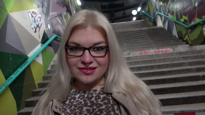 Psst, @dates66_com klappt auch mitten in der Nacht. Ich habe @MariellaMiss direkt am Bahnhof abgeschleppt<a class="tags" href="/tag/dates66_com">@dates66_com</a><a href="/tag/dates66"class="tags"><span>#dates66</span></a><a href="/tag/stecheraction"class="tags"><span>#stecheraction</span></a>