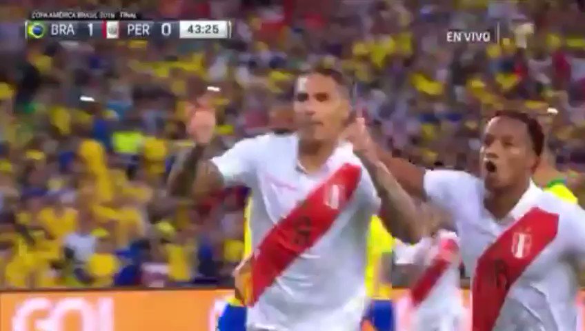 Happy birthday to the legend Paolo Guerrero!!
Por otra año lleno de éxitos!    