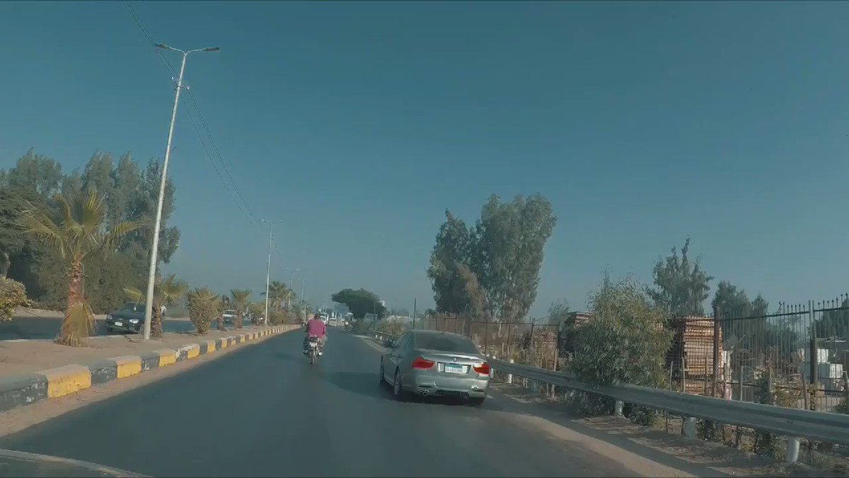 شبين الكوم يعني فسحة رايقة في شارع باريس وقعدة هادية على بحر شبين. إتفرجوا على الفيديو ده وإحكولنا أكتر عن المنوفية؟
خش على صفحتنا على فيسبوك علشان تشوف الفيديو كامل!
@YoussefelTohamy
#٢٥سنة_٢٥مدينة #٢٥سنة_بتحبه_٢٥سنة_بيحبك