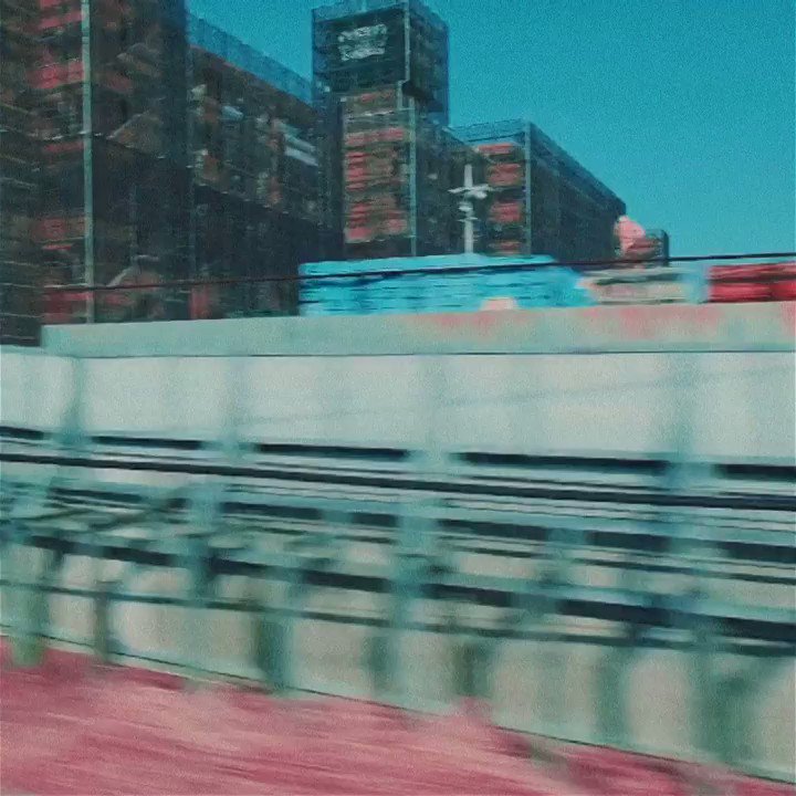 Un petit son à écouter dans le train pour quand vous serez déployé pour la #3emeguerremondiale
------------------------------------------------
https://t.co/t9qOmlxy8A https://t.co/yiCAXvVAWy