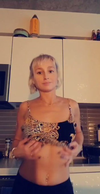 Who's excited to see me at AVN this year? Just booked my flight ticket💕 https://t.co/ABqryEh2kH