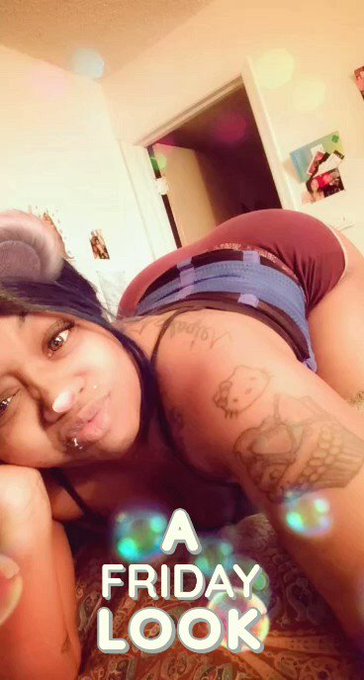 Bored in the house on Fridays #WhatMoreCouldYouAskFor https://t.co/O6ta4XAwDn<a href="/tag/whatmorecouldyouaskfor"class="tags">#WhatMoreCouldYouAskFor</a>