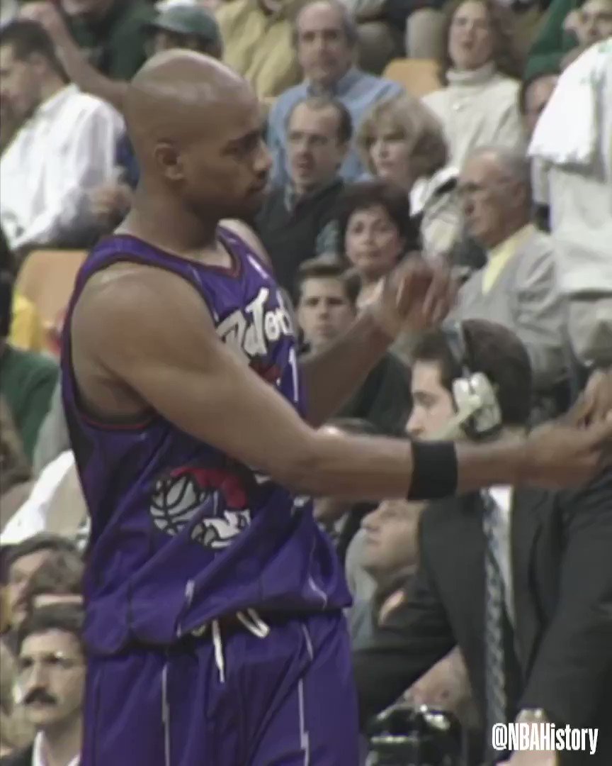 22 seasons. 4 decades.
@mrvincecarter15 became the first player in NBA history to play across 4 different decades. #NBAVault