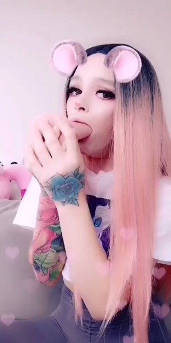 I poke a huge tongue in different places)😝 https://t.co/WJLlk7VNsf https://t.co/SdbBXygYtN