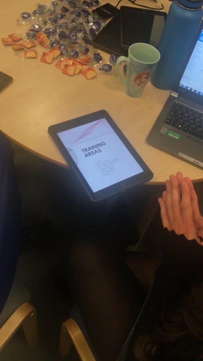 Kicking off Tue’s Digital Hospitals sessions. Let’s get digital (sang in the tune of ‘Let’s get physical’) #implementatioteam @DitLeeds @hannah_jDIT @arron1DIT @marespadasirles @Jayshree86 @Nilam_Jadav @LeedsHospitals