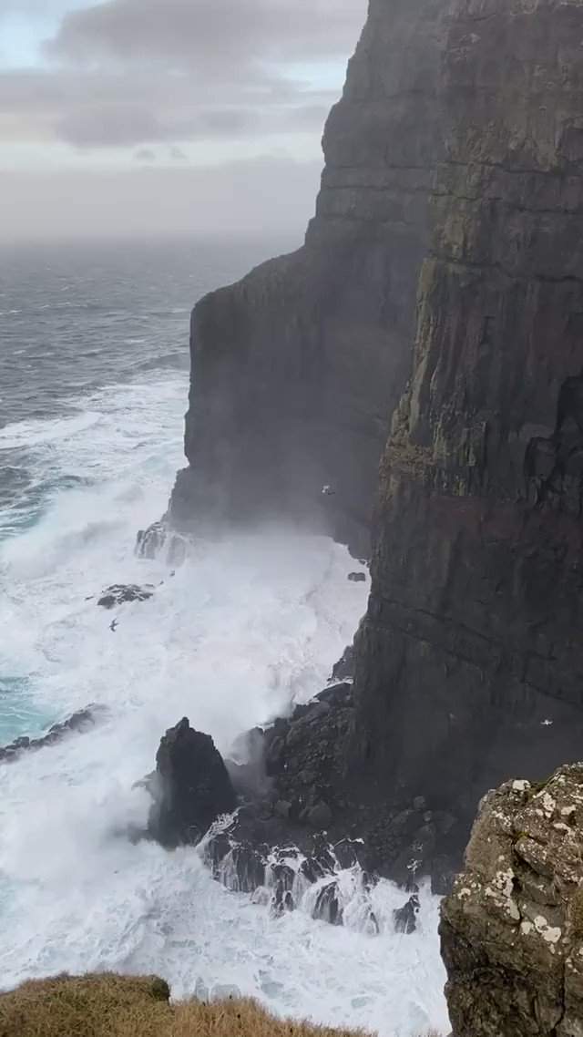 Exceptional video of the vortex forming along the cliff of Beinisvørð - a 470 m high sea cliff, the highest sea cliff in Suðuroy, the Faroe Islands on Jan 6th, 2020. We thank Helen Wang for the report, the video was recorded by her brother Samy Jacobsen - posted with permission.