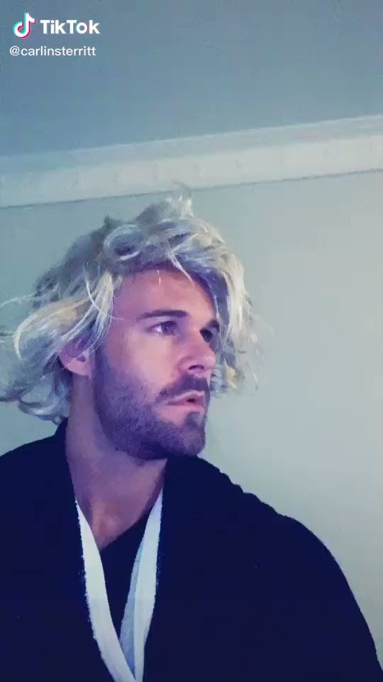 carlin and angie (from #bacheloretteau fame) are reenacting scenes from harry potter on tiktok and it’s truly something else