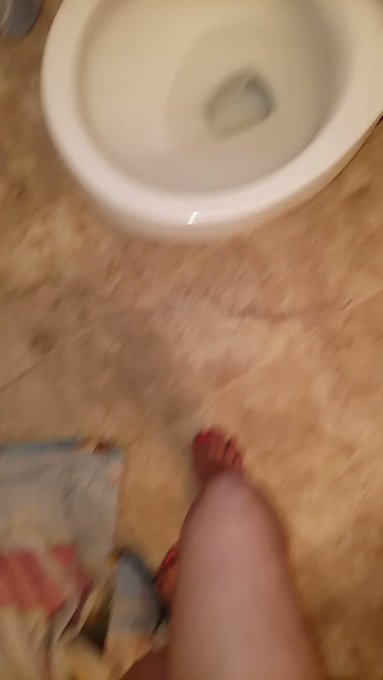 Look I can pee like a boy. RT if you would like to sse more pee play on twitter!  $innocentjuliamarie<a href="/tag/pornhub"class="tags"><span>#pornhub</span></a><a href="/tag/nsfw"class="tags"><span>#nsfw</span></a><a href="/tag/peeing"class="tags"><span>#peeing</span></a><a href="/tag/freeporn"class="tags"><span>#freeporn</span></a><a href="/tag/pissing"class="tags"><span>#pissing</span></a><a href="/tag/peefetish"class="tags"><span>#peefetish</span></a>