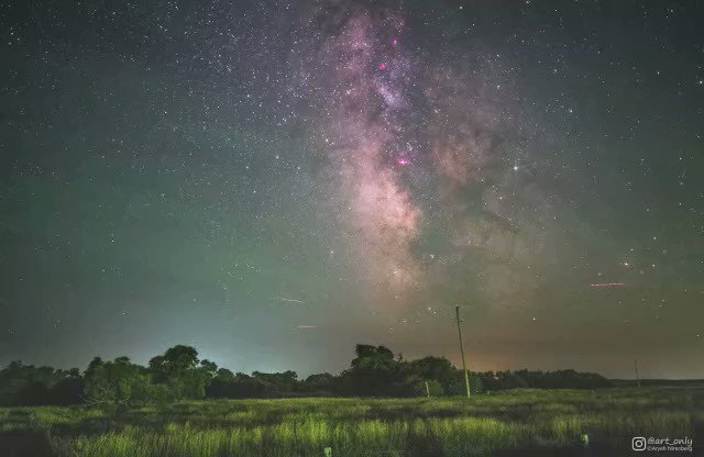 An astrophotographer has clicked an exceptional video, wherein we can feel the rotation of the earthUsing a tracking mount, aligned with North Star, he kept clicking images every 12 seconds for the next 3 hours. The camera is looking at the same portion of the Milky WayFab!