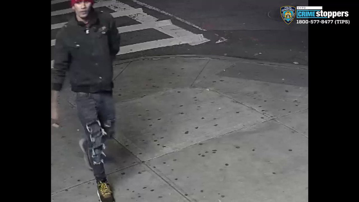 ๐จWANTED๐จfor a HOMICIDE Opposite of 103-26 127th St. #Queens @NYPD106pct on 1/6/20 @ 12:00 A.M. ๐ฐReward up to $2500๐Seen him? Know who he is?โ๏ธCall 1-800-577-TIPS or DM us!๐Calls are CONFIDENTIAL! #YourCityYourCall
