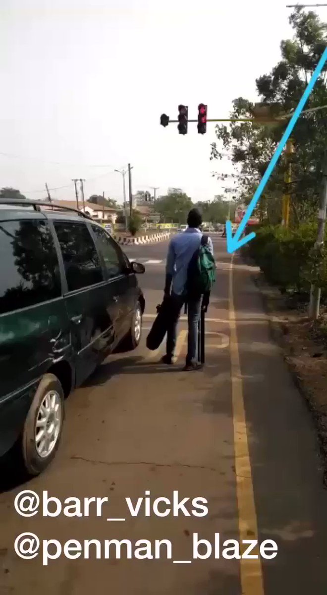 See wentin traffic light for Ebonyi don cause
Even my guy de obey traffic lightπππ