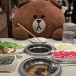 とある有名な中国の火鍋屋では、ぼっち客対策のサービスがあるらしい!？
