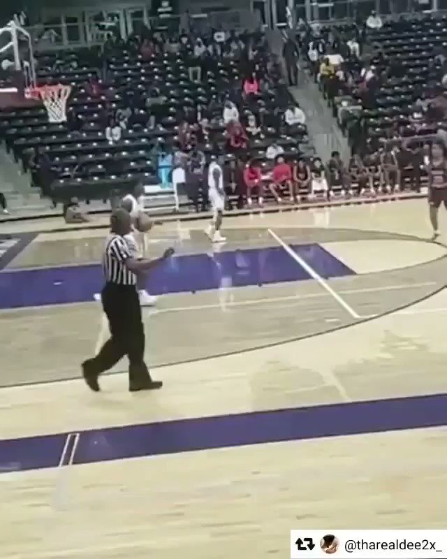 The SportsInfluencer (@HeadsUpU) on Twitter photo 13/01/2020 11:57:17 Shots fired inside Ellis Davis Fieldhouse during the SOC/Kimball game tonite WTH this is unreal! Shots fired inside Ellis Davis Fieldhouse during the SOC/Kimball game tonite WTH this is unreal!