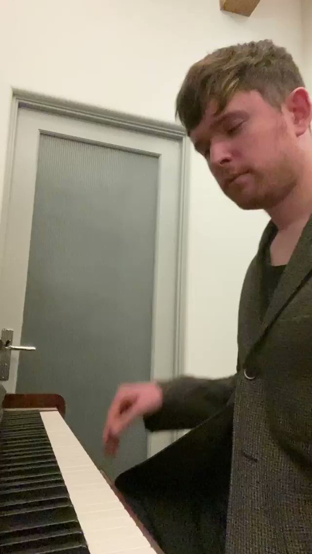 Here's a snippet of @jamesblake covering Frank Ocean's "Godspeed," a song he helped write.