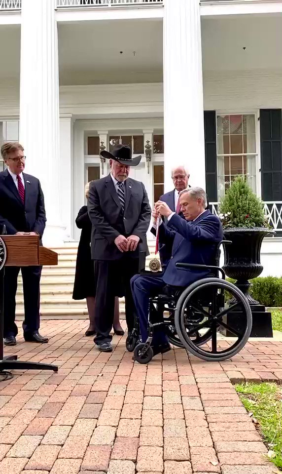 Today I presented the Governor’s Medal of Courage to Jack Wilson. He’s the hero who risked his life to save the lives of others by stopping a gunman in a deadly shooting at a church near Fort Worth. It’s the highest award given to civilians in Texas. #txlege